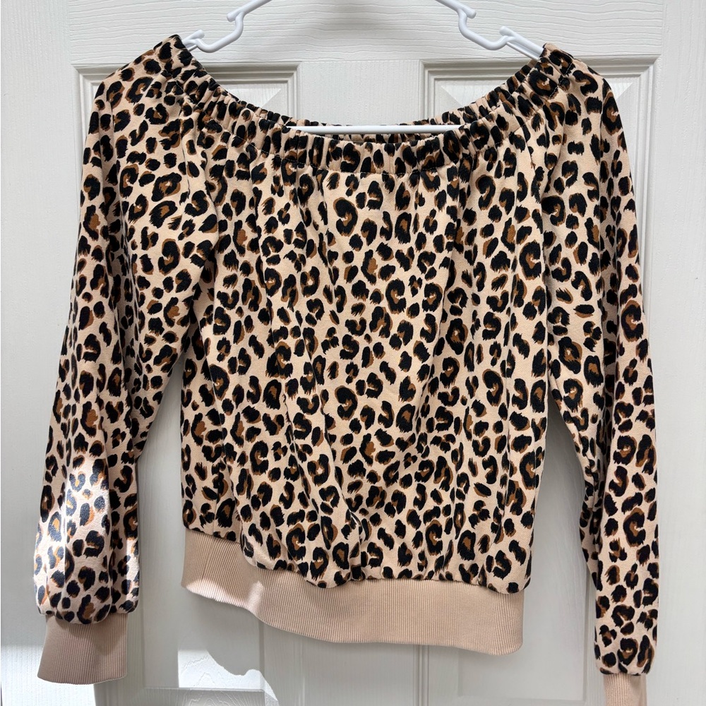 Leopard Print Off-Shoulder Top